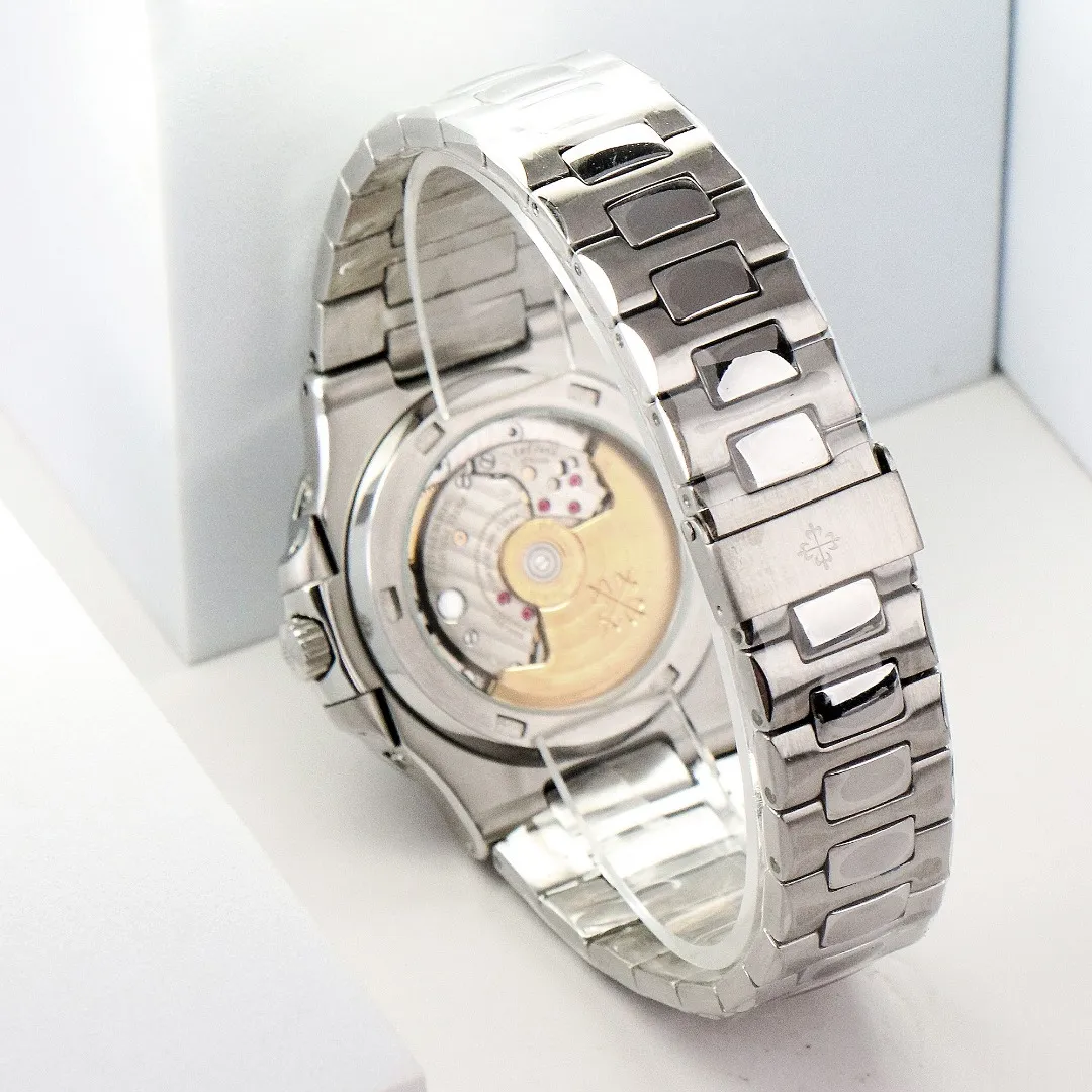 Patek Philippe Blue Nautilus Watch 5740/1G - Image 9