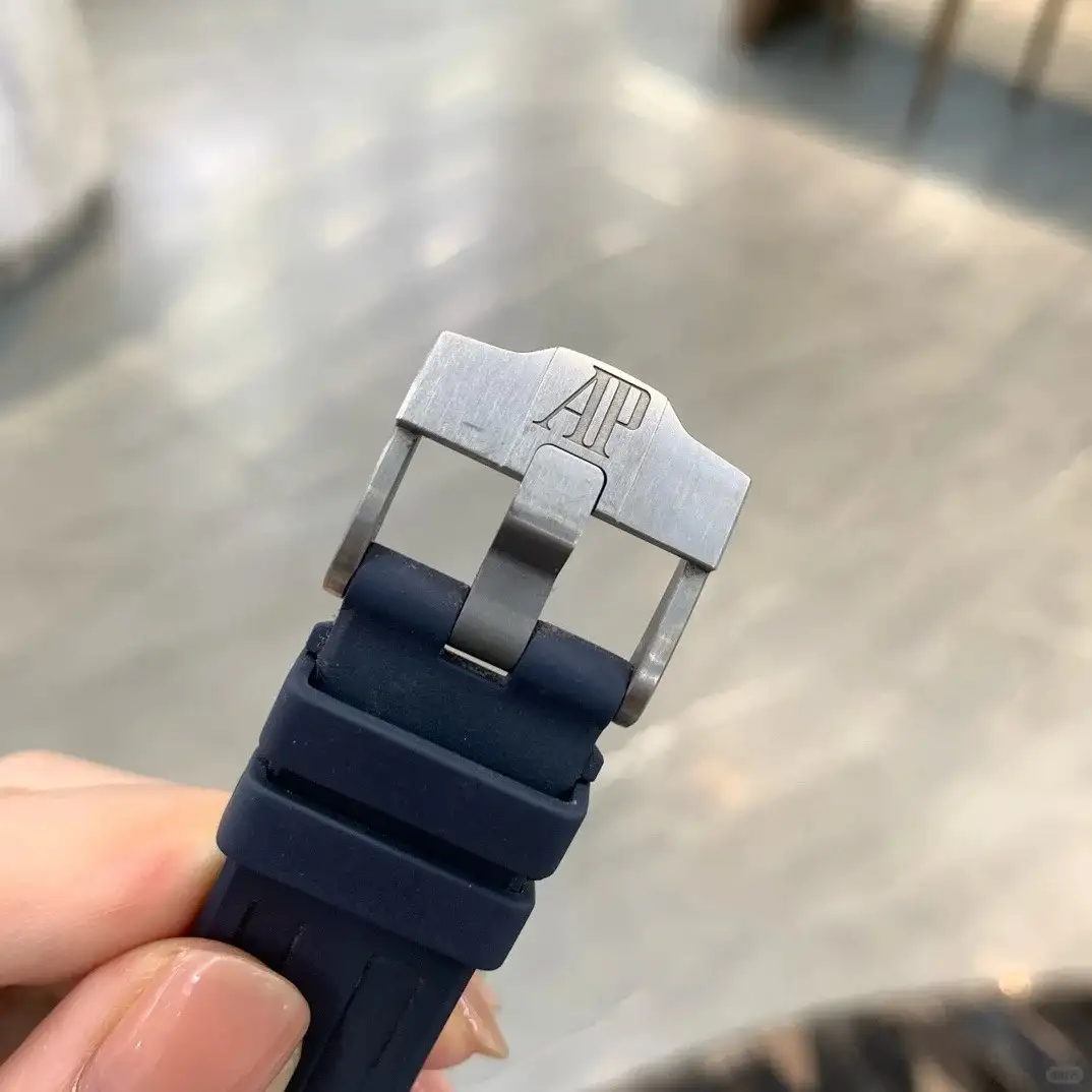 Audemars Piguet Royal Oak Offshore Selfwinding Chronograph Blue. Silver 26480TI.OO.A027CA.01 - Image 5