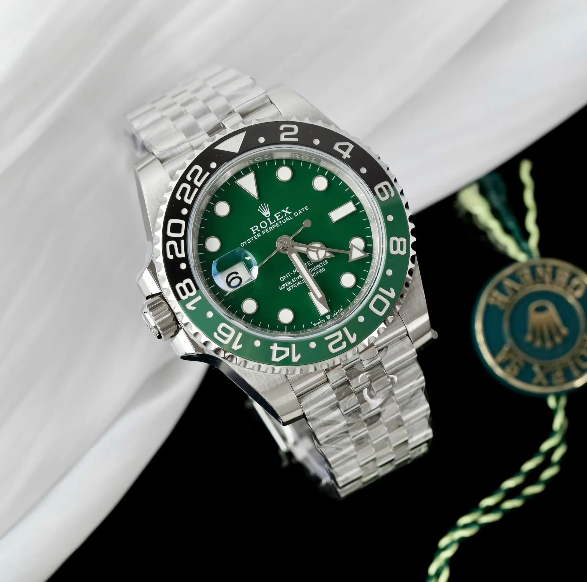 Superclone Rolex GMT-Master II 40 mm 126729VTNR Jubilee Absinthe - Image 3
