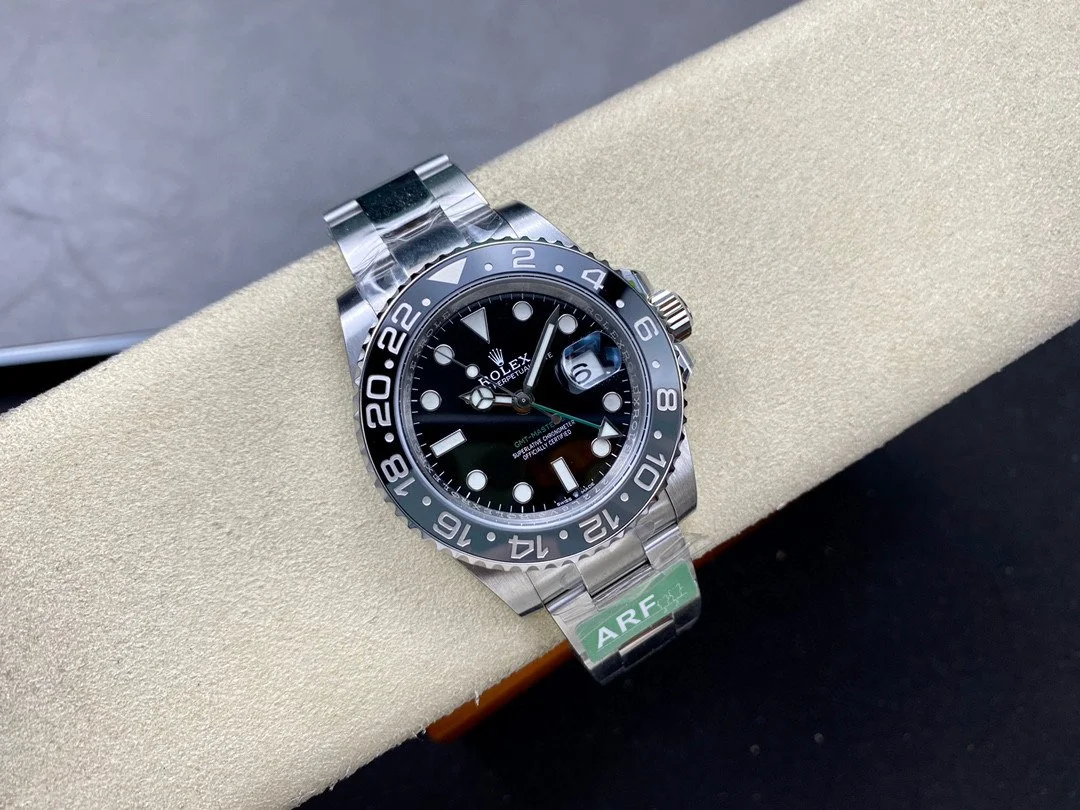 Superclone Rolex GMT-Master II 126710GRNR Bruce Wayne Oyster 2024 - Image 3