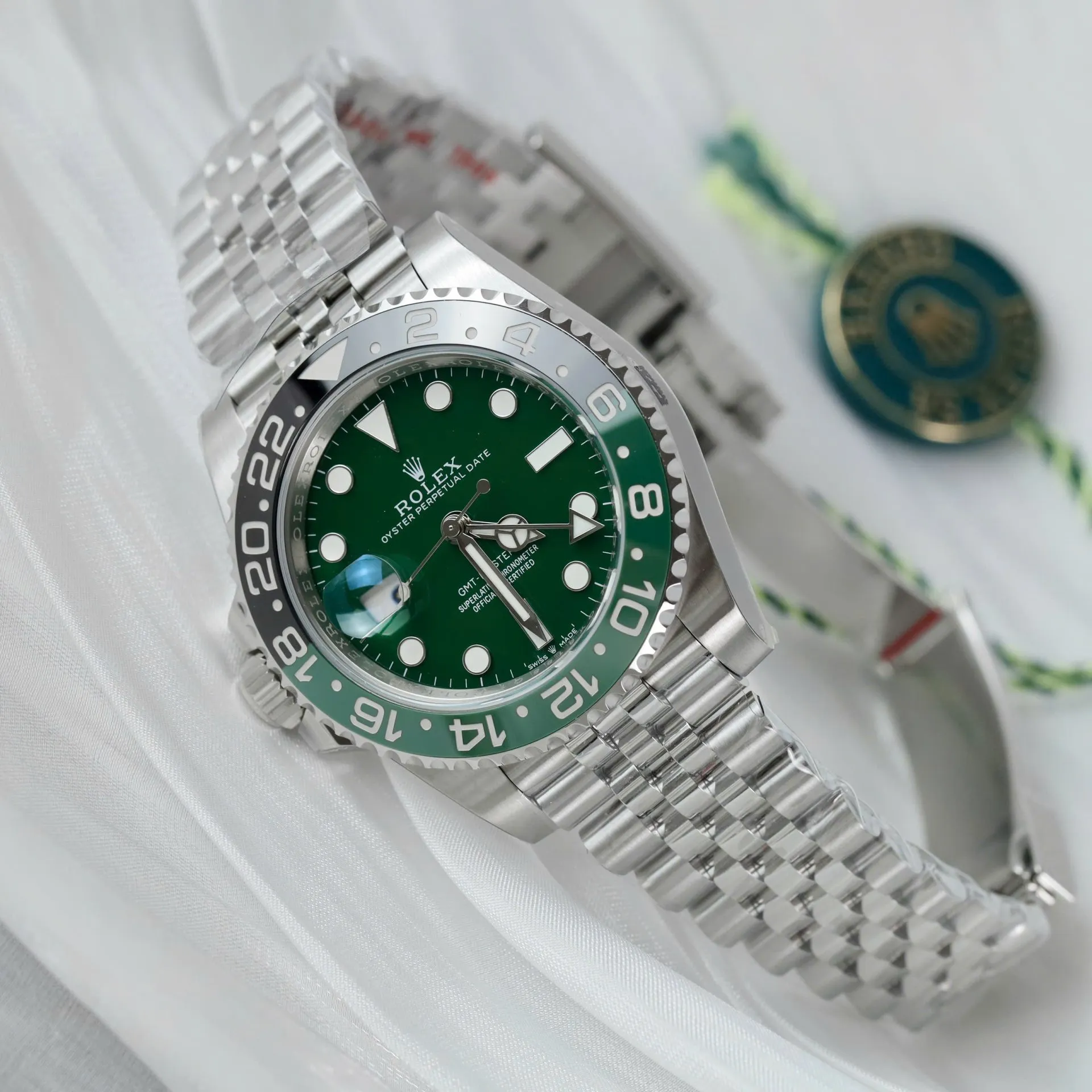 Superclone Rolex GMT-Master II 40 mm 126729VTNR Jubilee Absinthe - Image 4