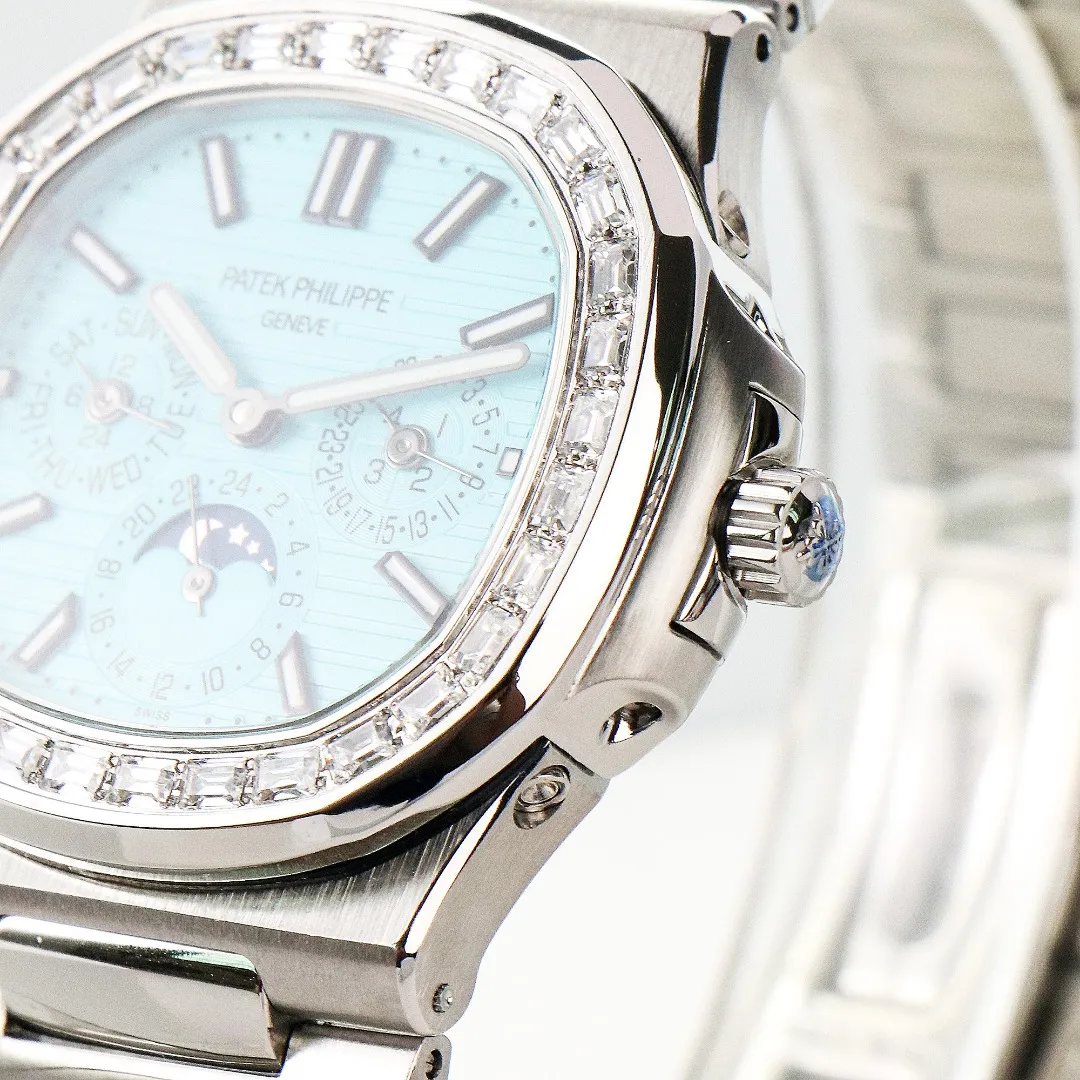 Patek Philippe Blue Nautilus Watch 5740/1G - Image 7