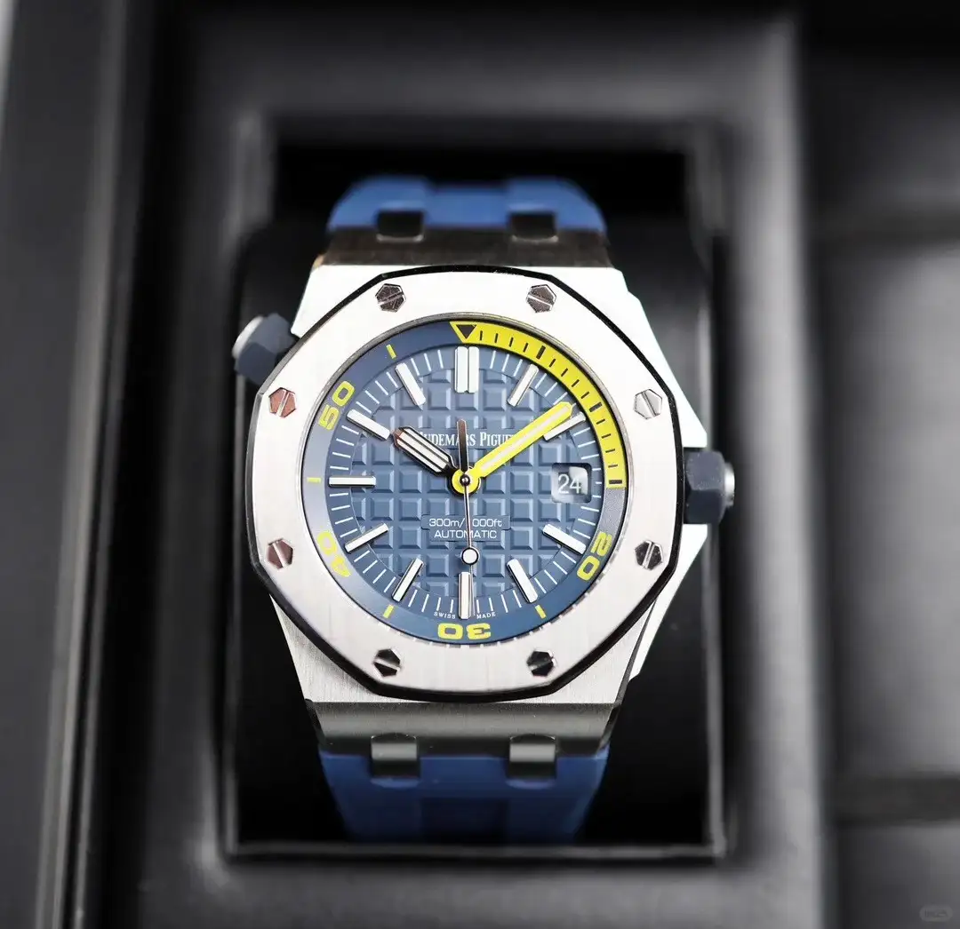 Audemars Piguet Royal Oak Offshore Diver Chronograph Blue 26703ST.OO.A027CA.01 - Image 2