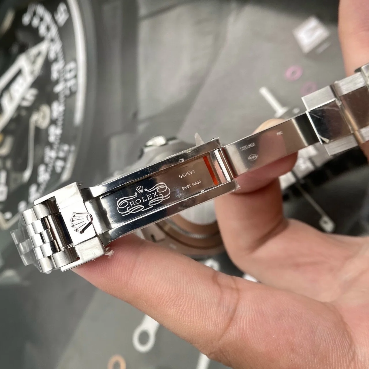 Superclone Rolex GMT-Master II 40mm 126710BLRO Pepsi Jubilee - Image 4